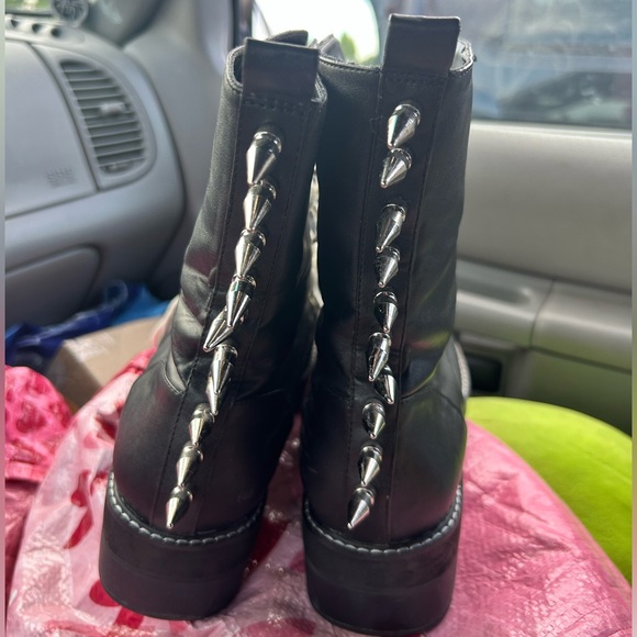 Current Mood Dollskill Spiked Punk body piercing goth boots sz 10 vegan leather - Picture 3 of 6